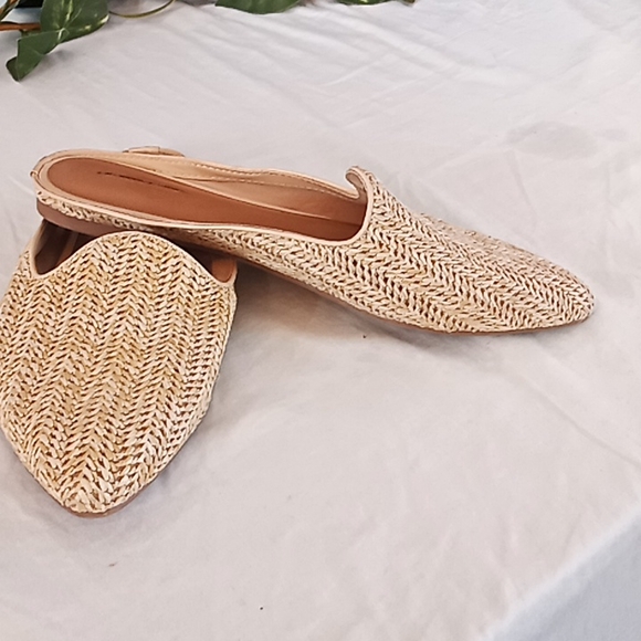 Universal Thread Goods co 11 - Picture 3 of 3